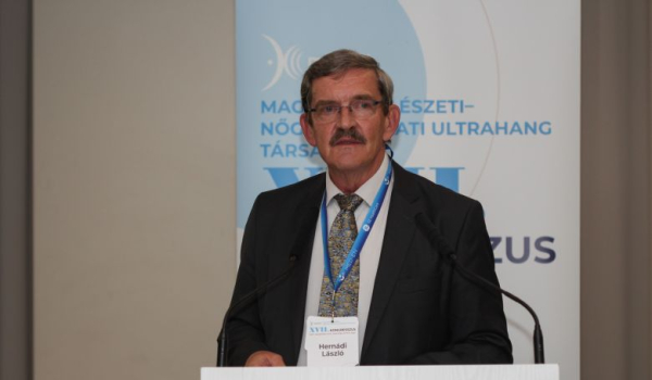 Életmű Díjat kapott dr. Hernádi László PhD