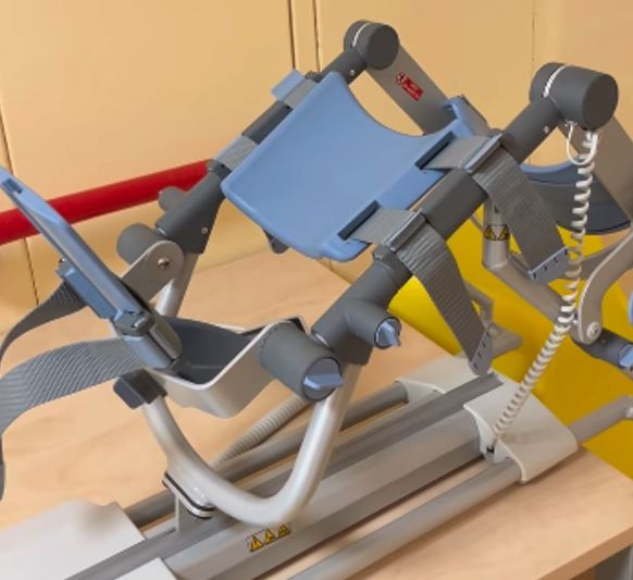 Új, korszerű térdmozgató gép az Ortopédiai Osztályon!