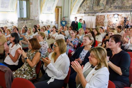 Egerben is tisztelegtünk a magyar védőnők áldozatos munkája előtt